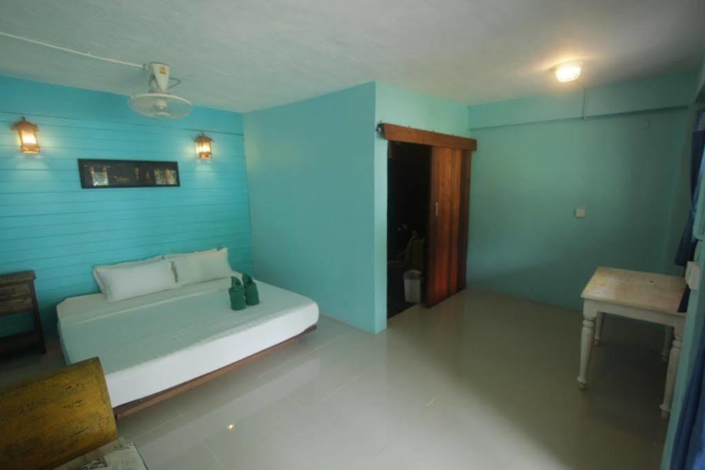 Chomjan Resort Koh Phayam Extérieur photo